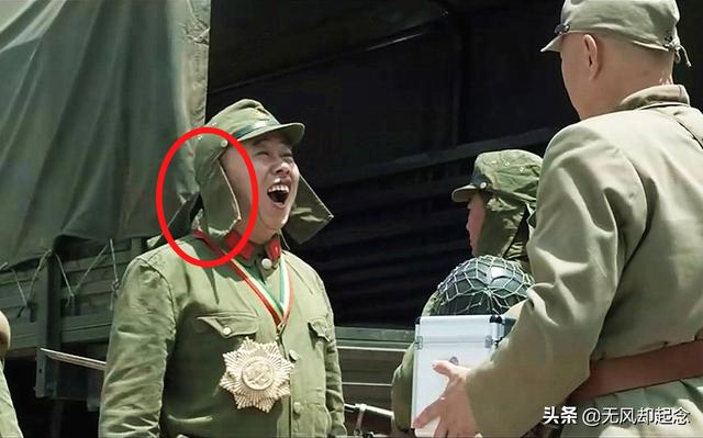 抗战时期的日本军人，为何要在帽子上挂两片丑丑的“破布”？