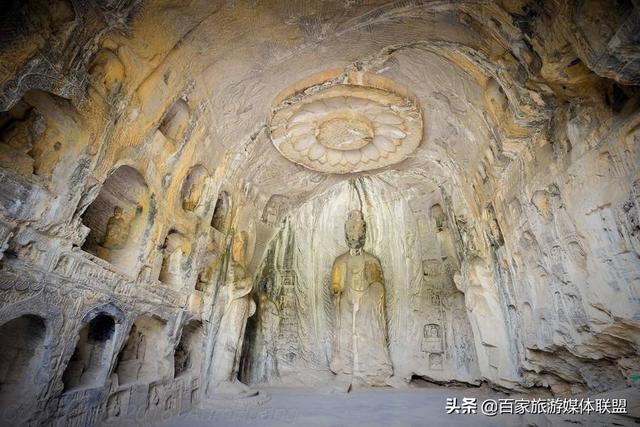 龙门石窟里的佛头像，为什么大部分都是烂的？