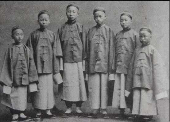 20世纪初国人留学日本，日本军校出现尴尬一幕，前三全是中国人