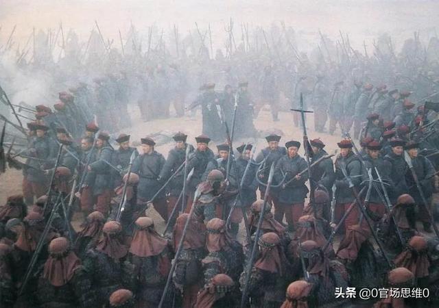 三藩之乱不仅是对清朝社会的再调整，而且是康熙不信任汉臣的根源